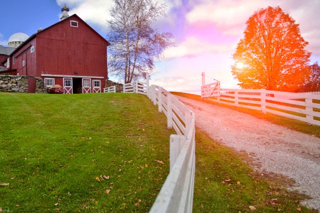 a big red barn